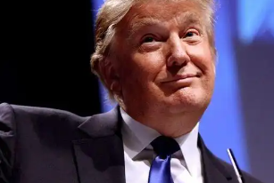 特朗普：对伊朗贸易伙伴征收25%关税