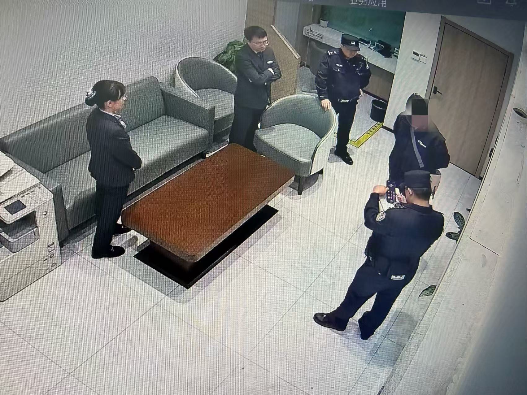 FmSJ7DiOi3WXDbzM.jpg 0efd13b8cb26ea13f9fc5d598c76b24a.jpg