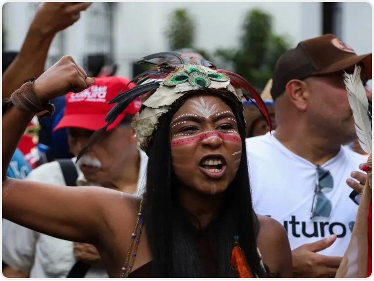 委内瑞拉持续举行抗议游行，要求美国释放马杜罗夫妇