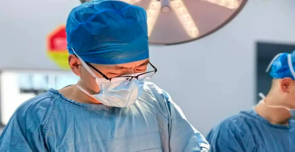 西医一附院MDT团队助九旬老人重获行走能力