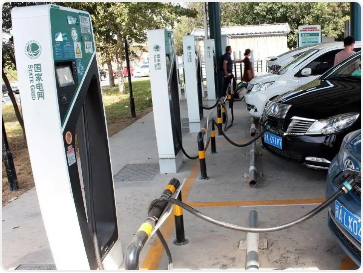 新能源汽车购置税新政落地 车企打响“补贴接力赛”