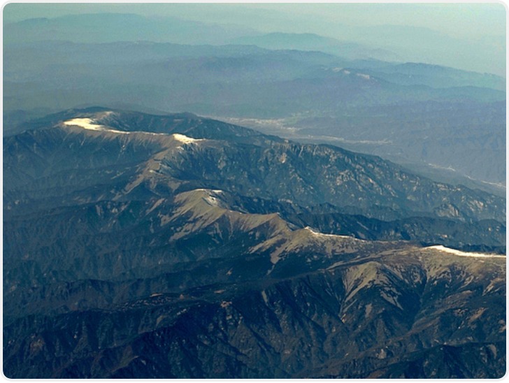 鳌太线为何被列为“生命禁区”？每一步都像踩摇晃的积木