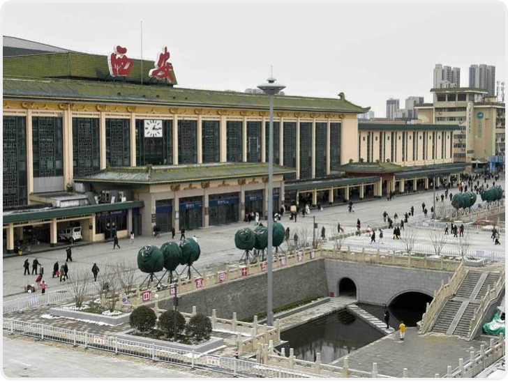 14.6公里碧水终“圆环”—— 西安护城河实现地上整体贯通 最后859米暗涵变明河