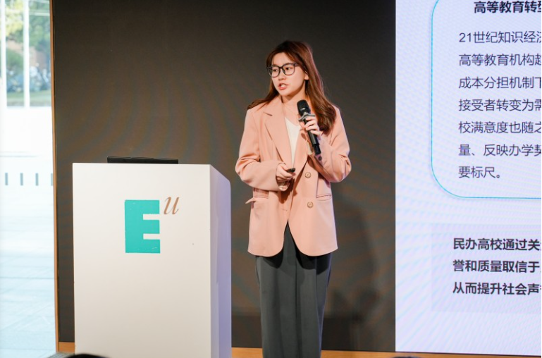 2QuAVtqVvXUr7HNC.png image.png