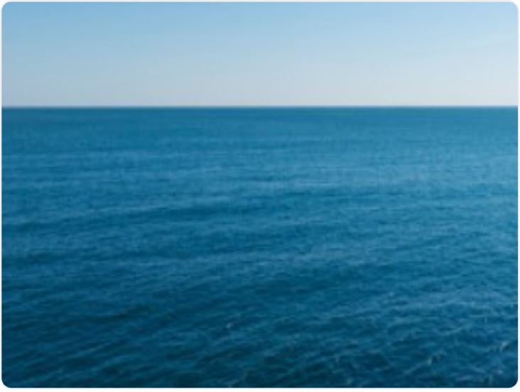 广东海事局发航行警告：一艘新加坡籍散货船疑似沉没 21人失踪