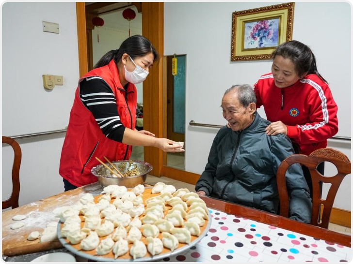 老有所依！我国全面向中度以上失能老年人发放补贴