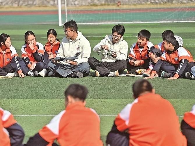 当网络梗溜进校园 如何让孩子“好好说话”