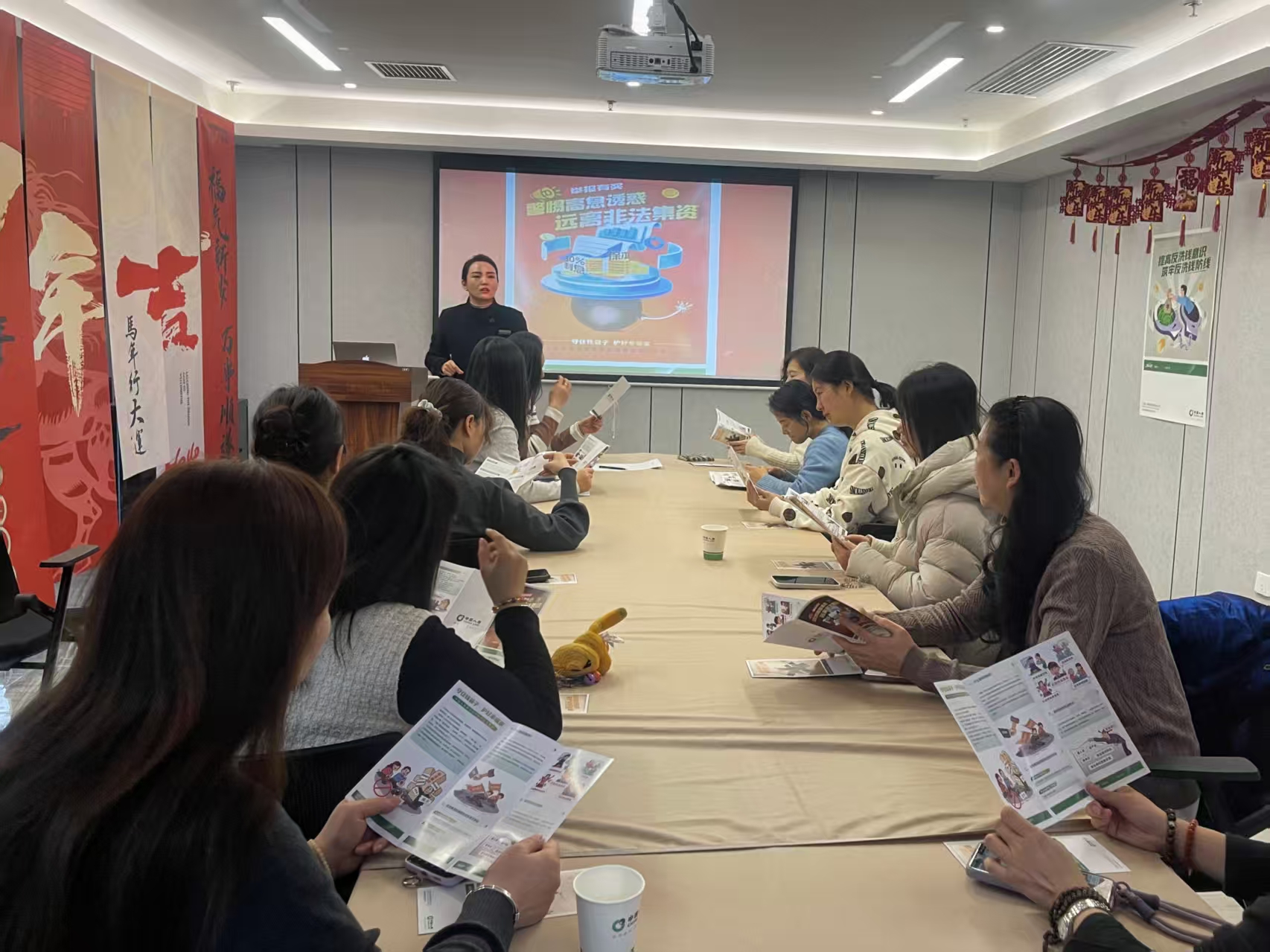 7U3gnIqSVKpZW8nb.jpg 7d74e9c8d40bec915c1d7e8321691daa.jpg