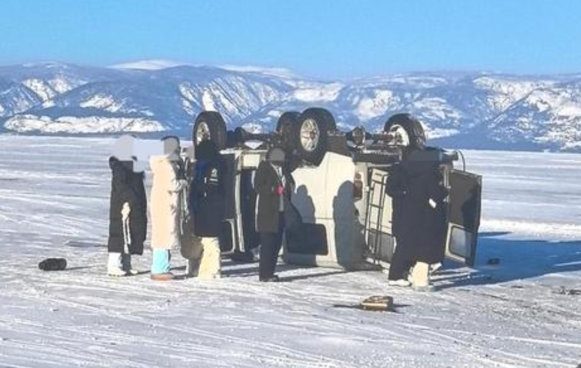 俄贝加尔湖冰面翻车事故致中国游客1死4伤 目击者发声