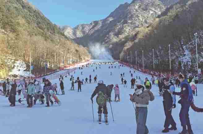 从季节性热点变常态化热门 冰雪产品带火西安周边游