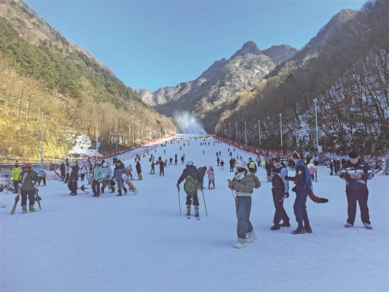 多元冰雪产品带火西安周边游