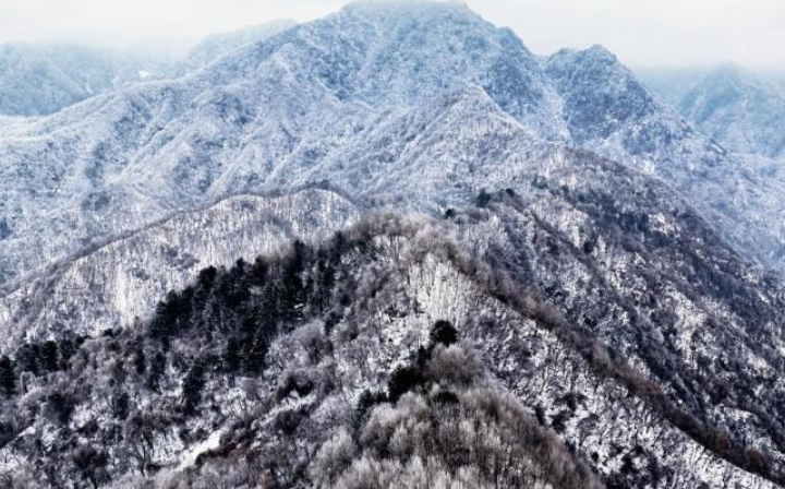 陕西西安：雾凇云海扮靓秦岭