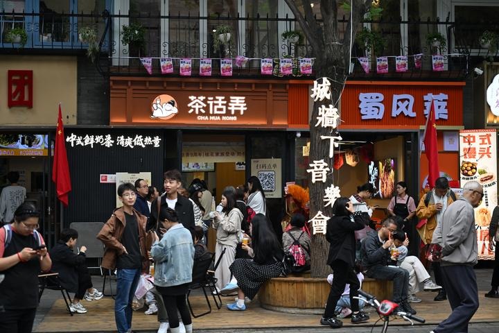 出圈！菜市场多了“新”选择