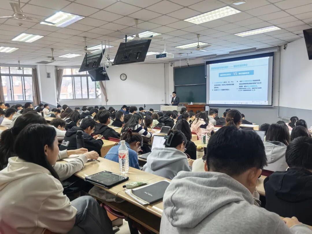 西电把未来通信“谈判桌”搬进课堂