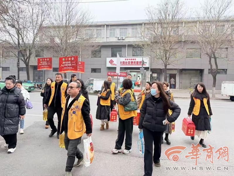 108坊故事丨新春时节  东大院社区走进特殊家庭送温暖