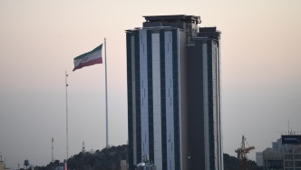 美国政府敦促美国公民立即离开伊朗