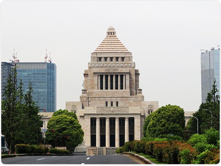 日本人均实际工资连续4年负增长