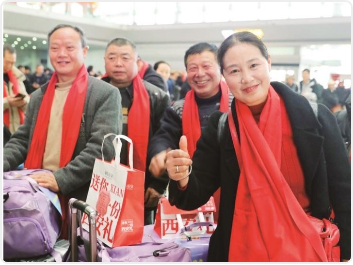 西安工会护航劳动者温暖回家