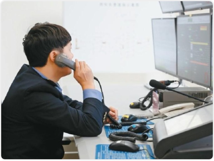 他们奋斗一线 守护万家团圆