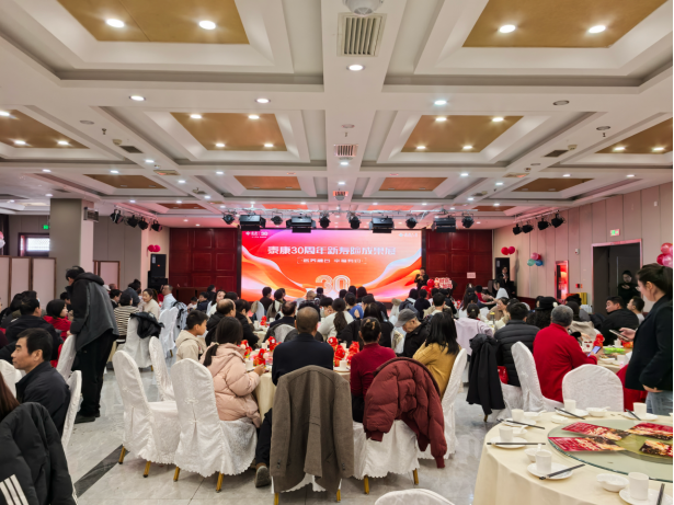 LGJy26UoKqIsyaX1.png image.png