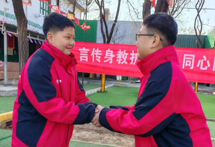 LSXxLn50oiM22EgM.png image.png