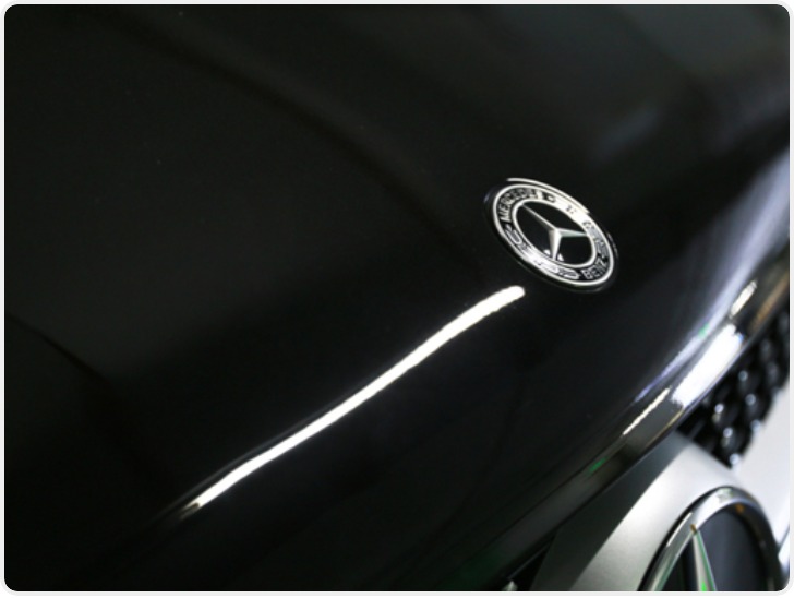 因电池存在起火风险 奔驰将在美国召回超1万辆汽车