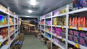 应急管理部：加强烟花爆竹非法制售、储存的排查打击