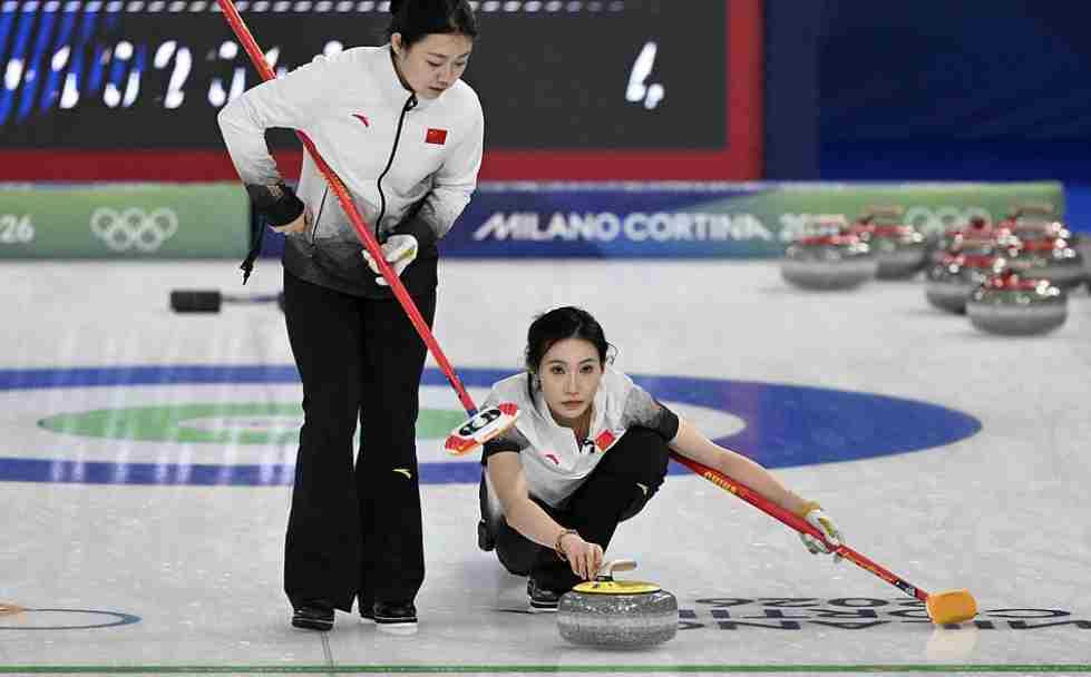 惊天逆转！中国冰壶女队8比7击败意大利