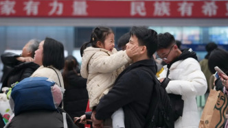 国铁成都局日均发送旅客135.7万人次，精准实施“一日一图”