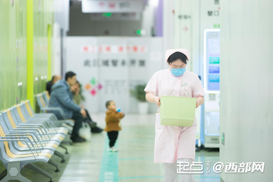 正在上传... 37038db4fddfb72e6b9a520385866e3a.png