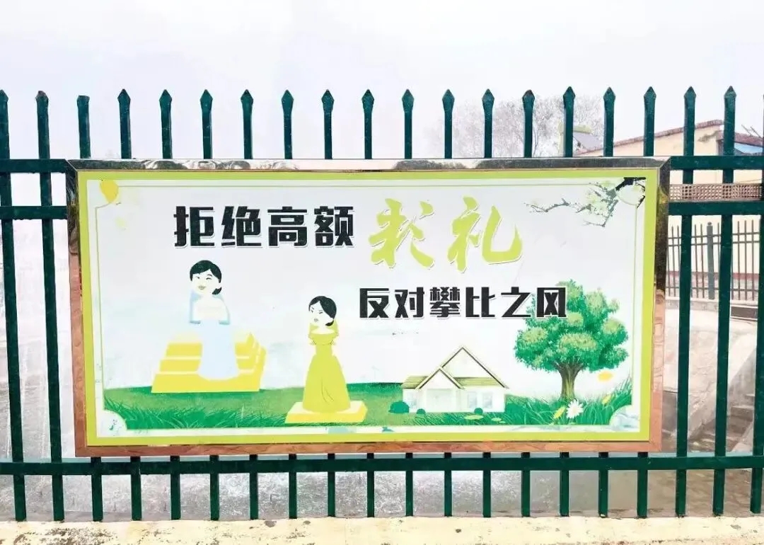 LBFGy5kLco3NrCeb.jpg ca2551d1b12aa62624cc6b6ed7842b99_3B60EBA50EEC461E52A0E85424B03B6825FE0827_size126_w1080_h770.jpg