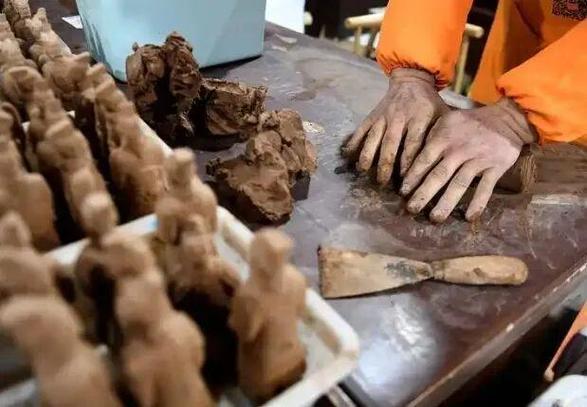 一年接待5000名外国游客非遗传习所的“流量密码”