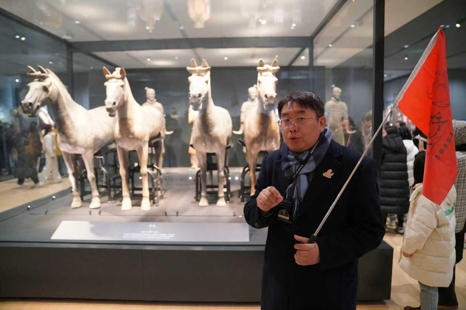 导游赵鲲鹏