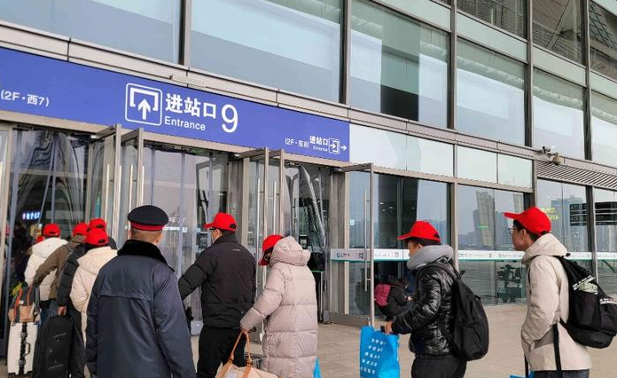 正月初八返岗忙！西安“点对点”输送务工人员赴苏就业