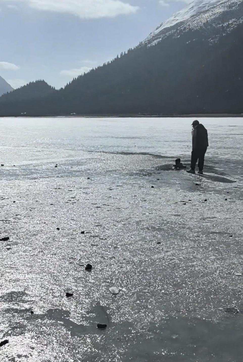 4C85A8D2CFDB3CD61FBBB6A2A95B99AE.png 4C85A8D2CFDB3CD61FBBB6A2A95B99AE.png