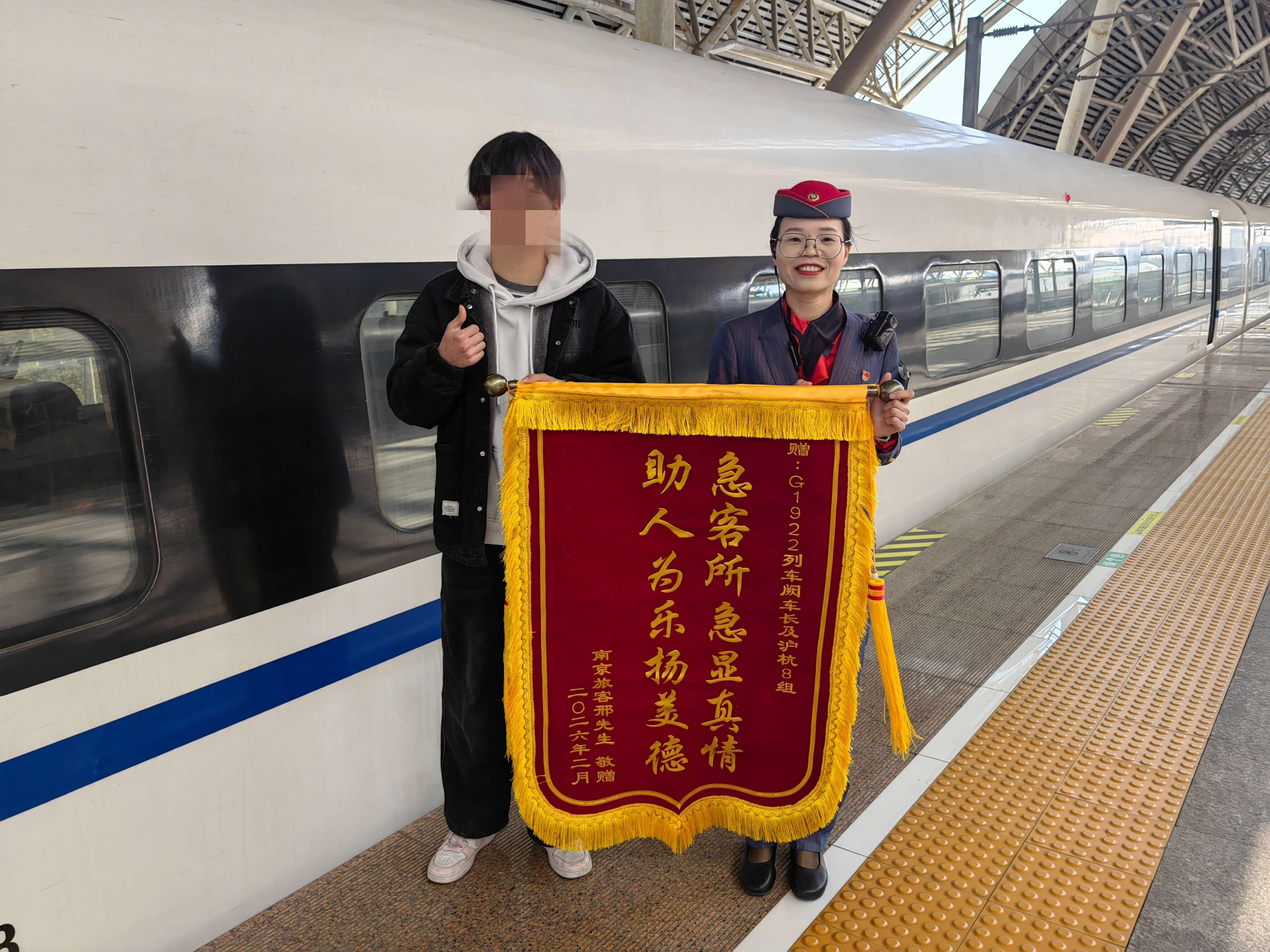 231ab8b75213504b4a251813c3dec14a.jpg