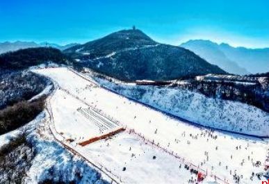 五年砥砺勇争先 逐梦新程启华章