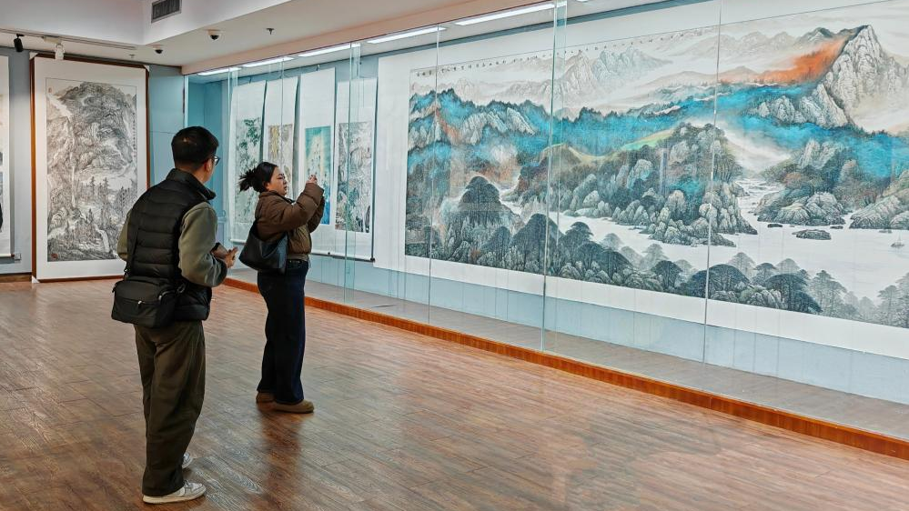 免费开放！韦选毅美术作品邀请展在西安举行