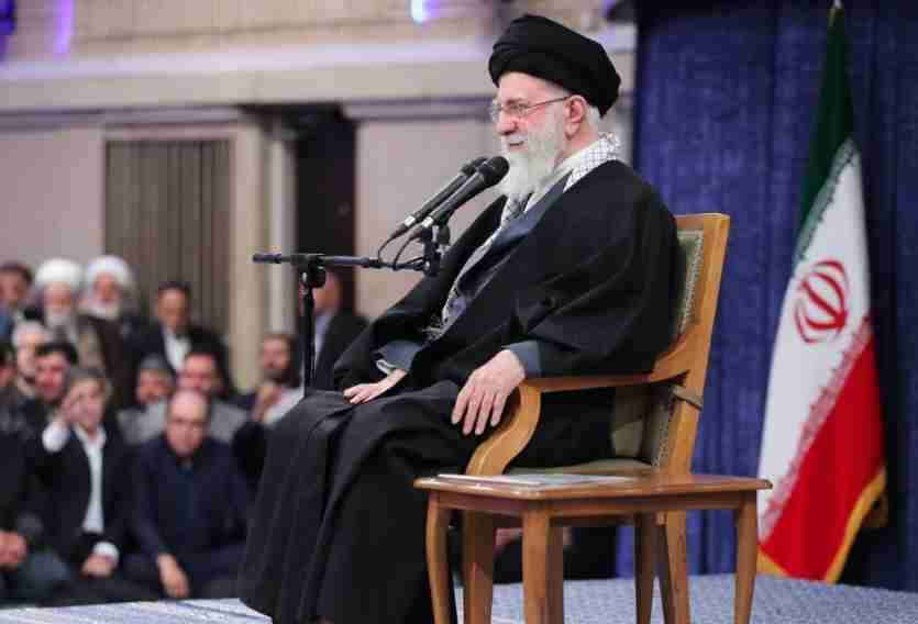 伊朗最高领袖哈梅内伊遇袭身亡