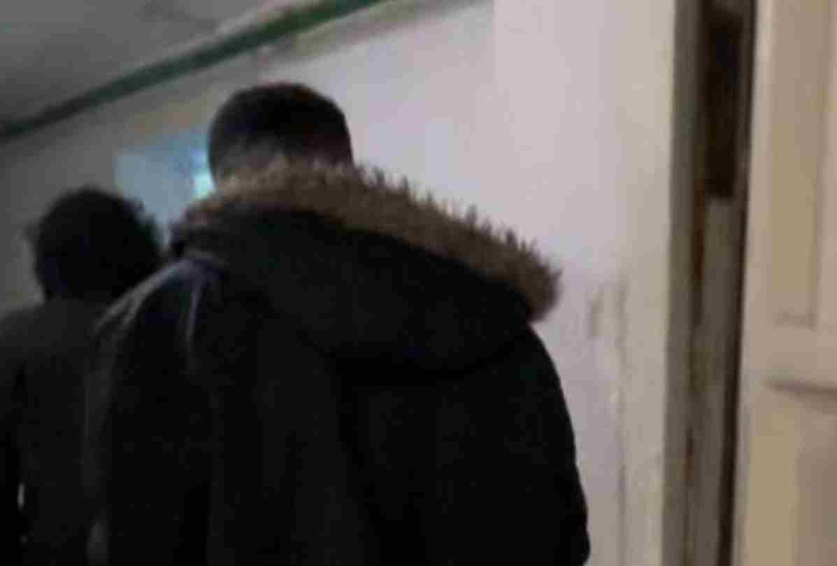 在以留学生：五次躲入防空洞 听到导弹拦截时的爆炸声