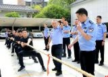 岚皋公安2025年十大亮点工作纪实