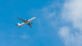 中东多国空域关闭 国航东航等发布中东航线客票特殊处置方案