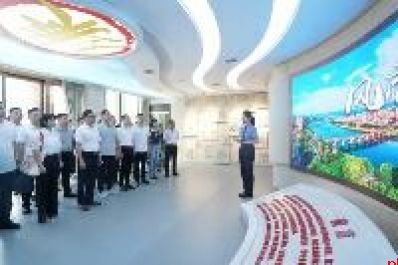 “三个五”党建聚合力 医心“卫”民谱新篇