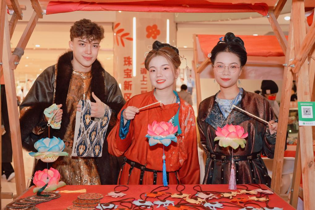 BmVHWdru8lPToFSs.png 图片 2.png