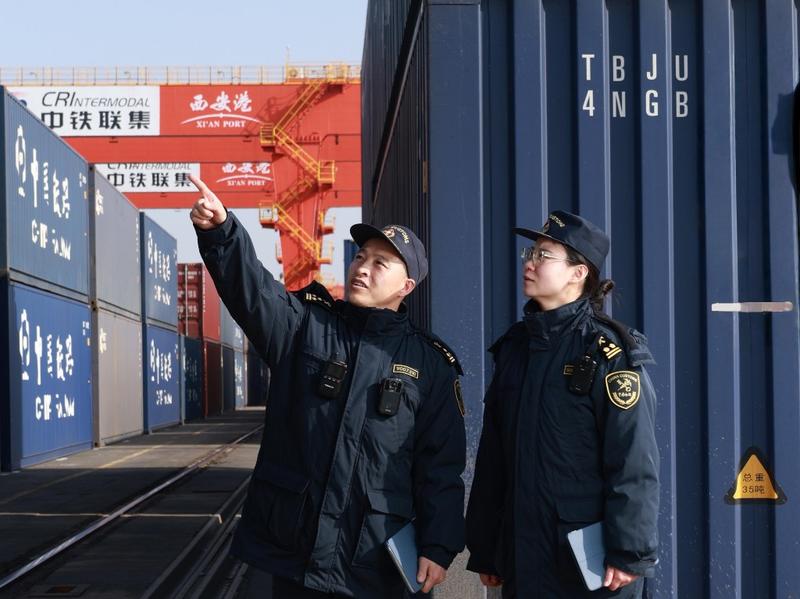 2025年陕西省岗位学雷锋标兵||他牵头研发的项目 将整体通关时间压缩超30%