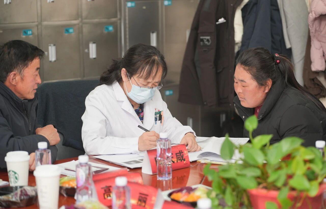 从“输血”到“造血” 西安专家深化帮扶让优质医疗扎根老区