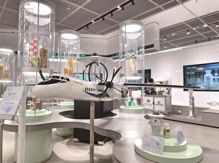 93QyoHg0y667uaYr.jpg 1 (1).jpg