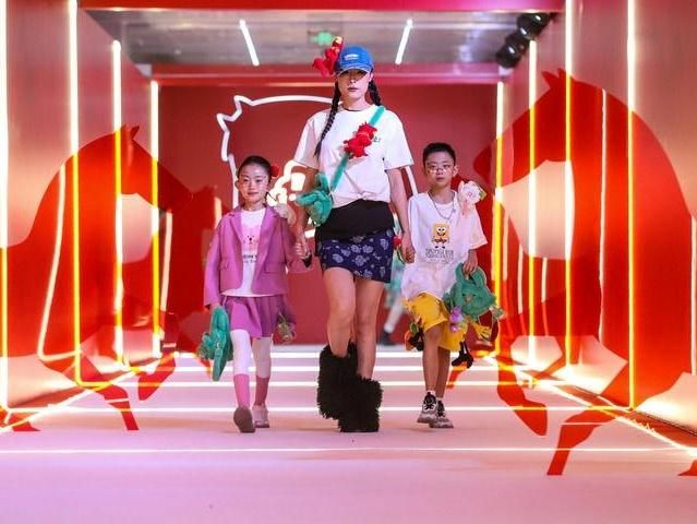 为“懂我”下单——情绪消费背后隐藏的经济密码