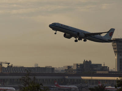 涉中东航线 国内多家航司优化非自愿退改方案