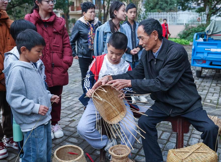 会外看会丨春假秋假雪假 因地制宜放好这些特色假